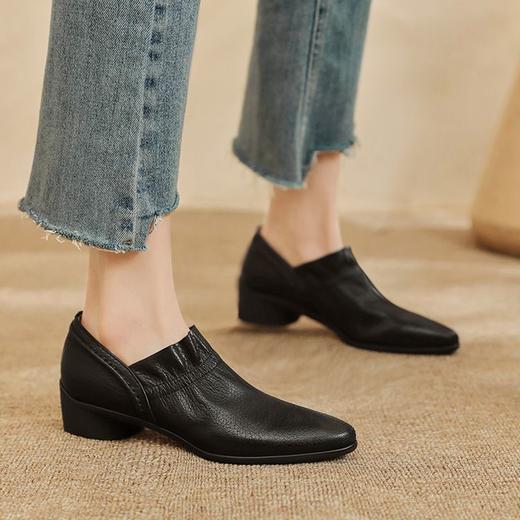 【预售5天】法式复古软羊皮粗跟小皮鞋，尖头低跟舒适通勤单鞋LG&B309-1078 商品图1