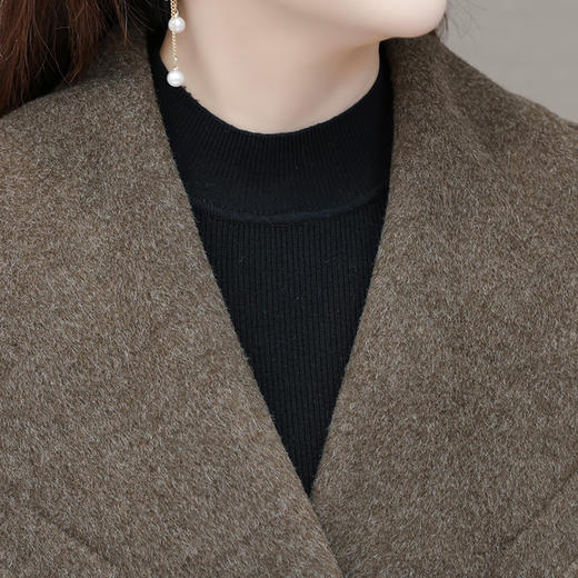 QYM YM25195-Y时尚毛呢外套厚款气质优雅宽松休闲呢子大衣 商品图3