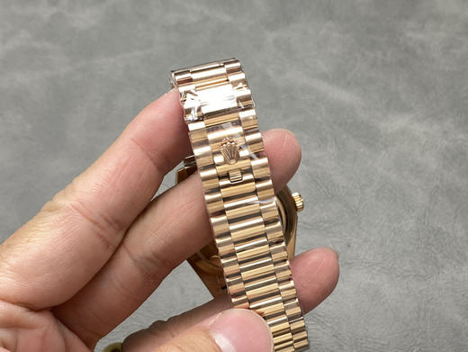 NOOB official➕星期日志型40MM：匠心复刻，致敬劳力士经典传奇，当经典腕表的魅力跨越时空，NOOB以极致匠心重塑传奇 整个手表基于正品original原版开模的m228235-0055❕ 商品图7