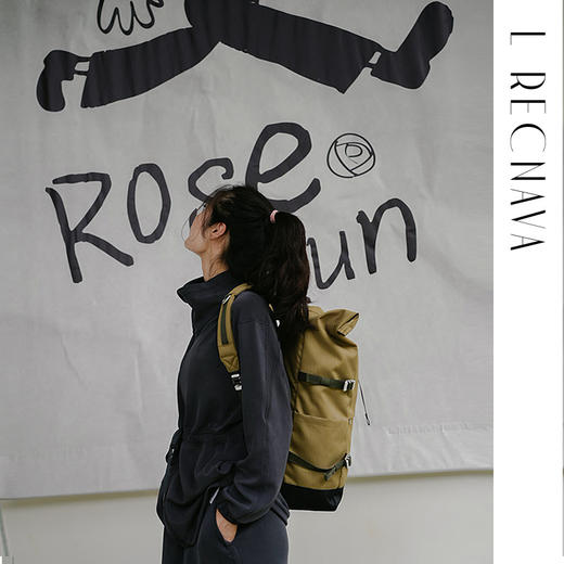 L RECNAVA 防风立领莫代尔空气层运动外套 腰部抽绳上衣 商品图1