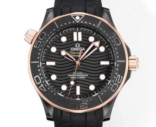 OR FACTORY回归！耗时三年半研究开发出真正8806一体机芯。
1️⃣机芯动储与原厂一致55个小时，全新海马系列300米 这个版本是基于正品original原版开模的super copy❕❕❕ 商品图10