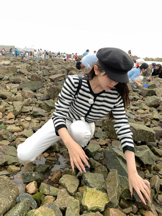 Read Nameless /黑白条纹小香针织外套（山茶花可卸） 2025/10/11 商品图7