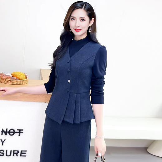 QYM 1C2520-Y假两件长袖衫上衣+高腰直筒时尚两件套 商品图3