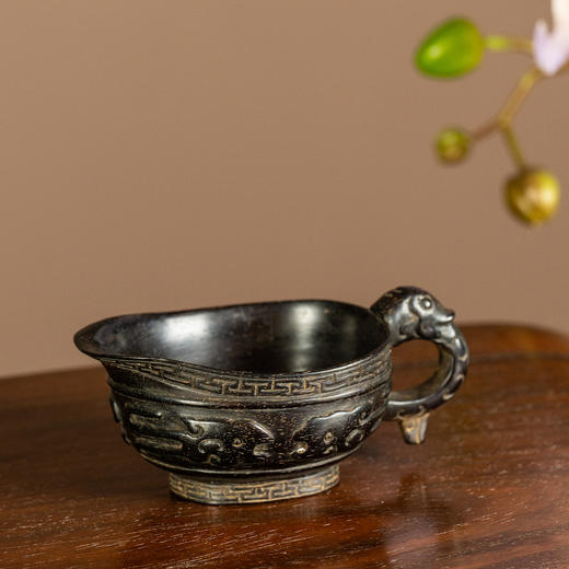 清	紫檀夔龙纹匜形杯 商品图2
