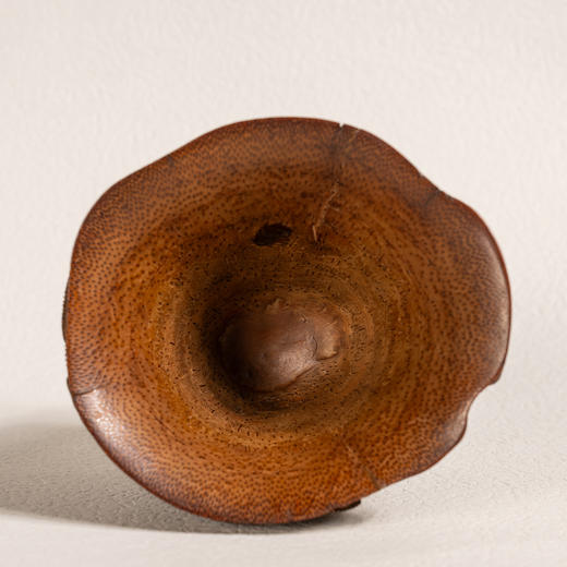 清	竹雕松树纹爵杯 商品图3