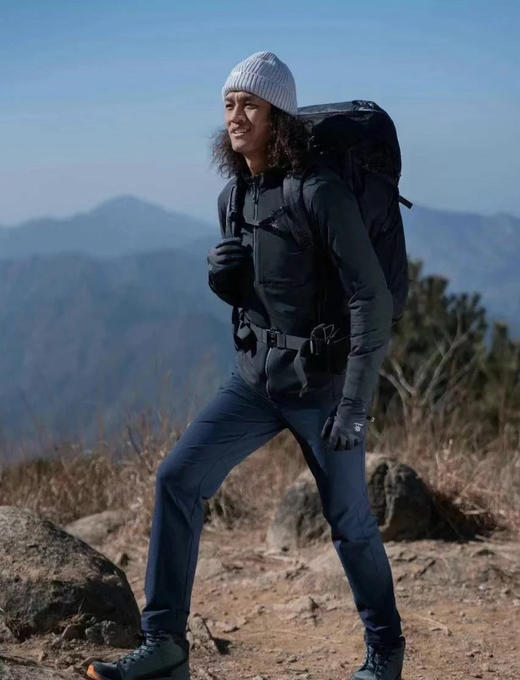 【秒杀价已调 直接拍】2款棉衣 凯乐石 男士轻薄立领款和连帽款 2款 防水的 运动棉服 轻巧 保暖 柔软 防水 商品图4