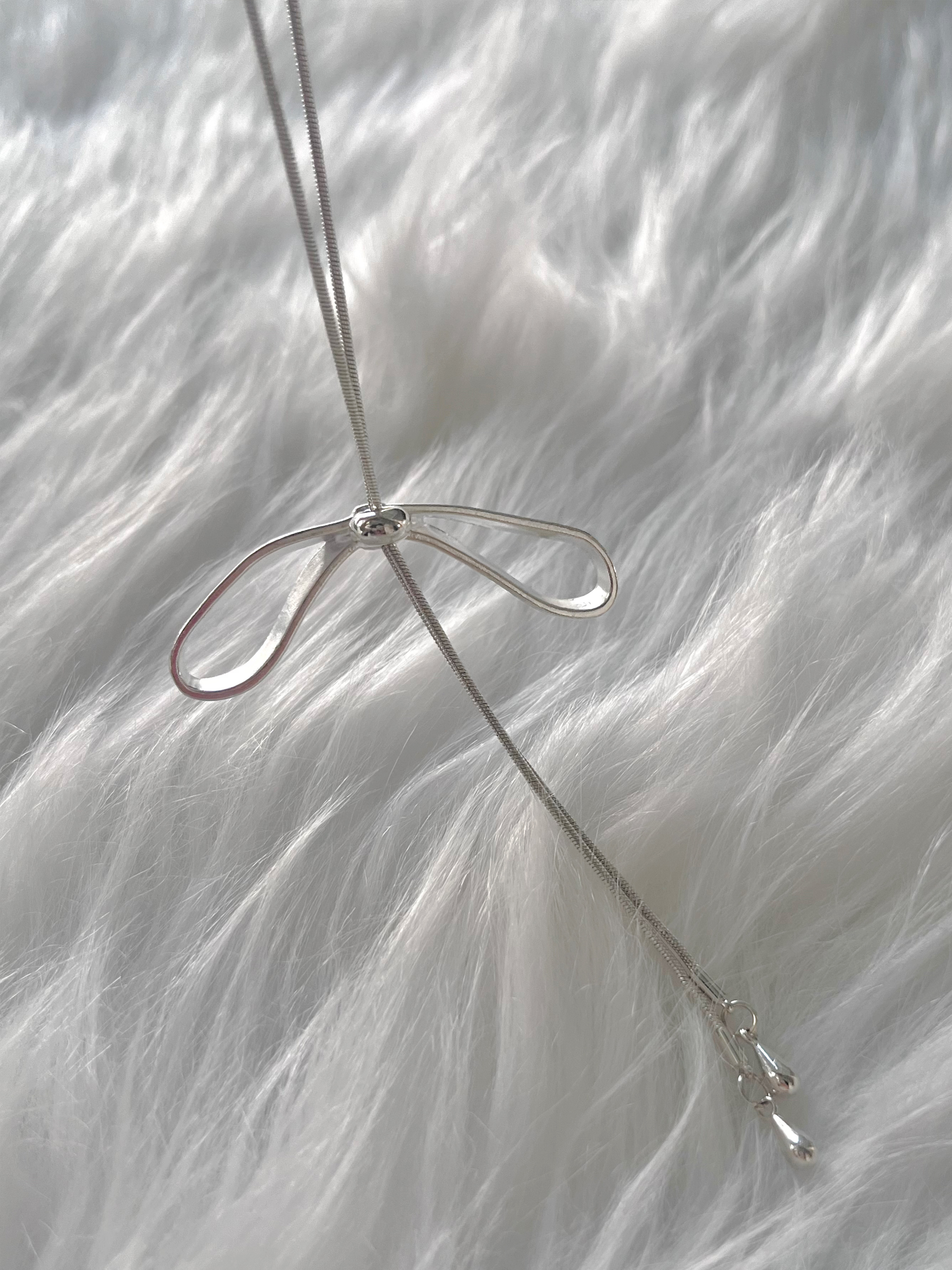 鹿鹿推荐·简约百搭蝴蝶结毛衣卫衣项链【兑换成功积分不予退回，请知悉 】