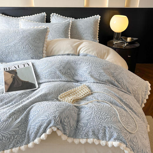 A类烂花加厚牛奶绒 床上四件套冬季雕花双面珊瑚法兰绒被套三件套4 商品图6