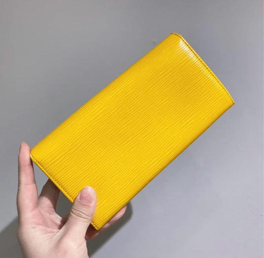 Lv Sarah 黄色 水波纹牛皮 大号 钱包 商品图2