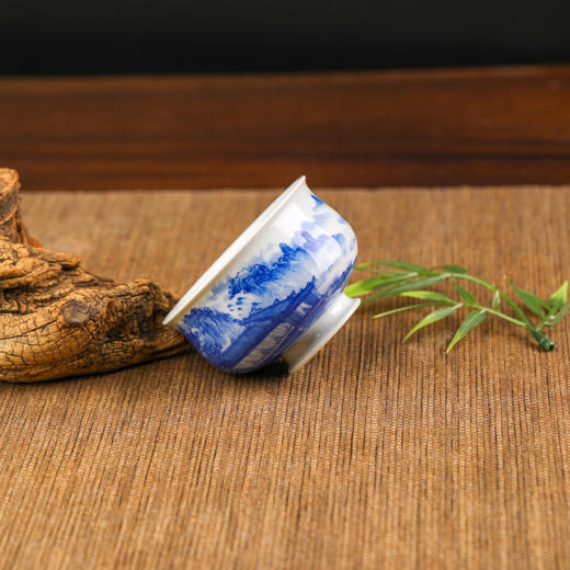 青花山水炉式杯 商品图3