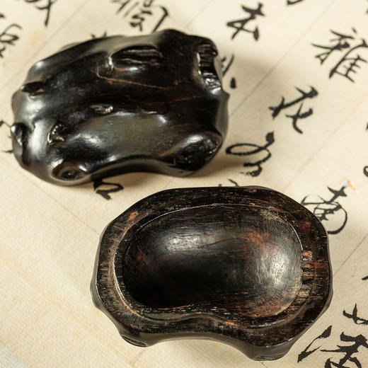 清	紫檀雕树纹随形盖盒 商品图4