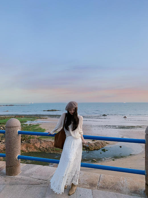 Read Nameless /重工钩花白色长半裙 2025/10/11 商品图4