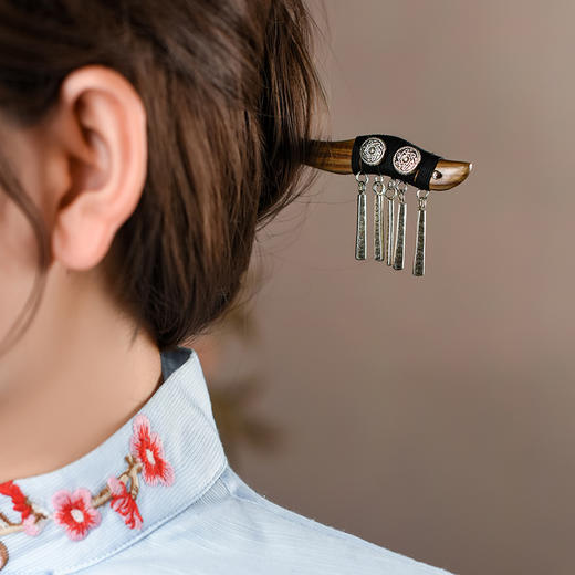 JGL绿檀木苗银发簪流苏吊坠簪子藏式苗银发钗古装汉服盘发发簪女 商品图1