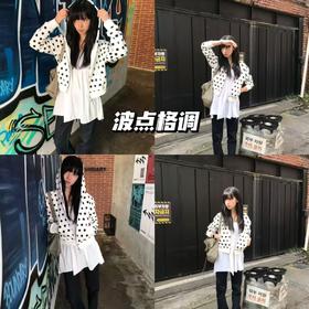 新品上身丨波点连帽外套炸街，涂鸦墙前甜酷感拉满💥