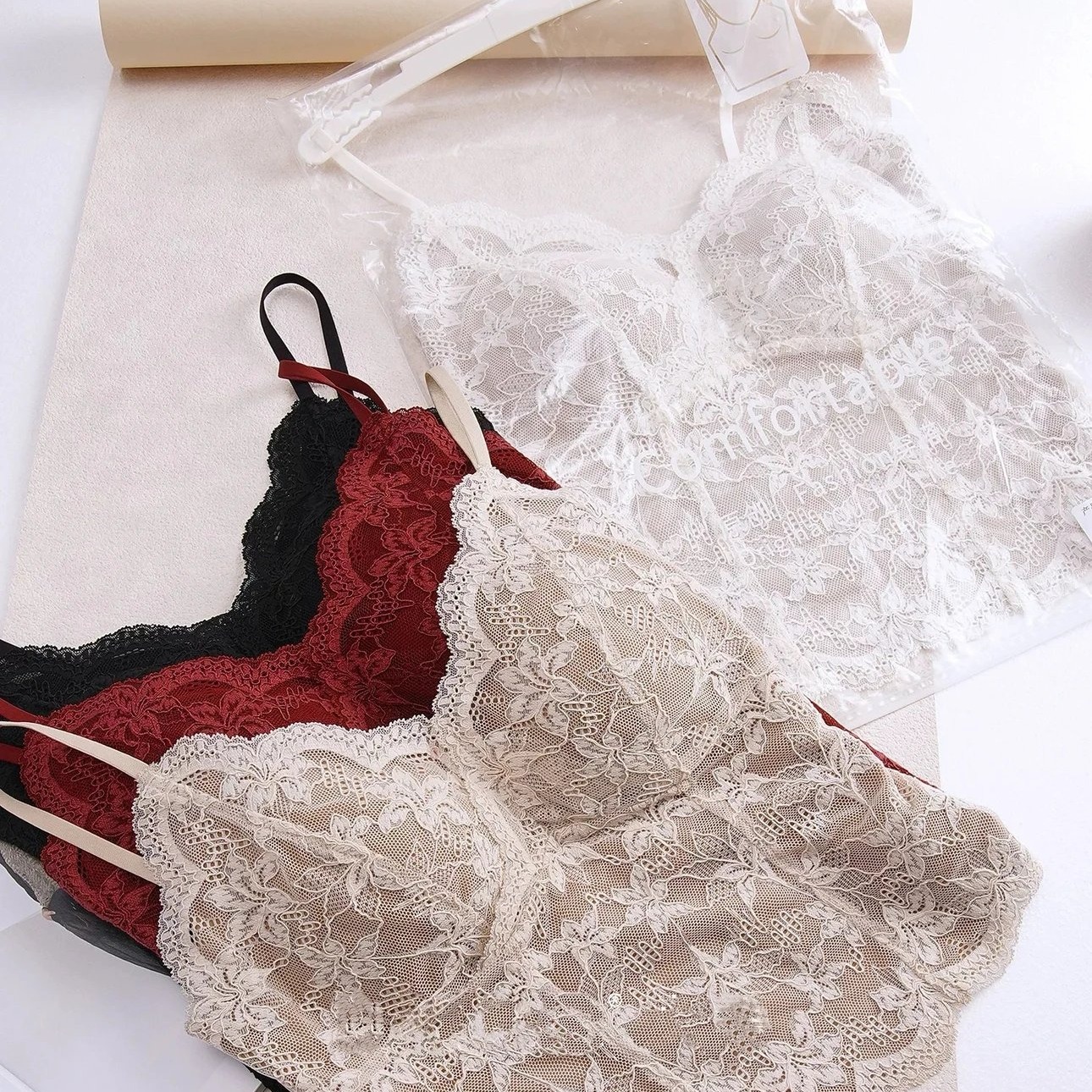 预售一周 不退换 百搭叠神器 GAO级性感 精致V领法式蕾丝一体吊带