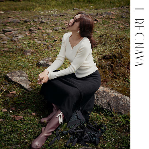 L RECNAVA 绵羊毛半身修身长裙 遮胯显瘦保暖A字裙 商品图8