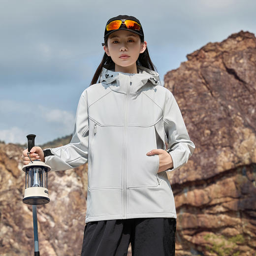 金莱克男女款轻量化连帽弹力软壳二级冲锋衣JLK25602 商品图2