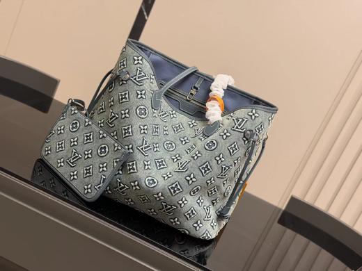 D101065牛仔满印老花压纹中号购物袋单肩包 商品图0