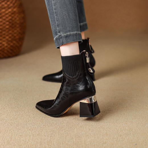 【预售5天】复古牛皮针织弹力口粗跟短靴，尖头高跟切尔西短筒时装靴XME&898-755 商品图4