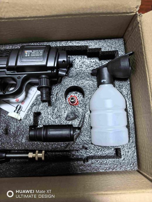 【货号04432】库存处理12V车载洗车机电动清洗机车载点烟器洗车机清洗机 商品图1