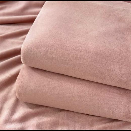 10楼堂皇   牛奶绒四件套--暖暖 200x230  吊牌价1190元  活动价299元 商品图1