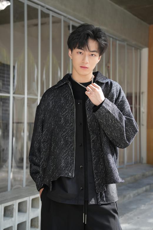 S532472247高级感不规则夹克 商品图0