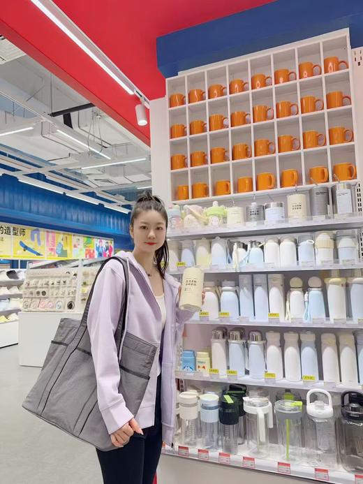 4楼MOLYVIVI修身软壳休闲卫衣外套 款货号：MLLJ25203  吊牌价338  折后206 商品图0