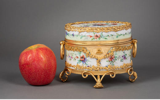 独角鹿西洋古董 19世纪中期法国出品自然花卉主题铜鎏金装饰彩绘珍宝盒 商品图1