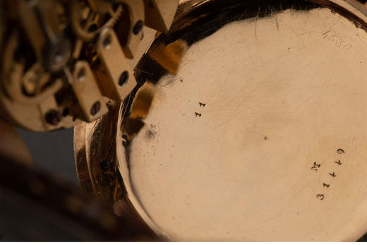 独角鹿西洋古董 1840年代瑞士出品黄金镶嵌天然海水珍珠及红宝石古董珠宝怀表 商品图5