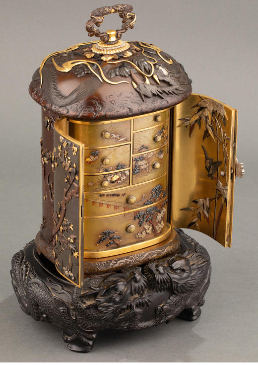 独角鹿西洋古董 1880年代日本一光堂出品宫部篤良制作「蟠龙山水」金银象嵌赤铜漆木经橱箪笥 商品图2