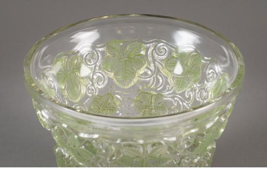 独角鹿西洋古董 1938年法国水晶工坊莱俪LALIQUE设计出品「Reims 葡萄藤叶」主题浅绿色水晶冰桶 商品图5