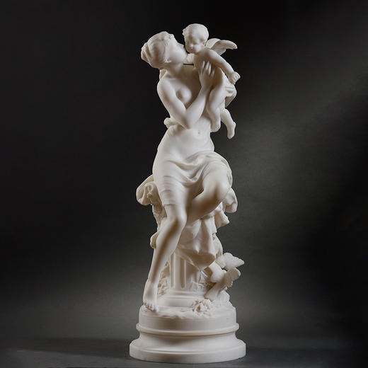 独角鹿西洋古董1890年代法国著名雕塑家Math. Moreau签名创作人物主题卡拉拉大理石雕塑作品《维纳斯与丘比特》 商品图0