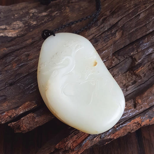 【天然正品】天然新疆料细腻雕佛公松树（平安长寿）和田玉手把件摆件两用款210925NJS26 现售价：2980 商品图6