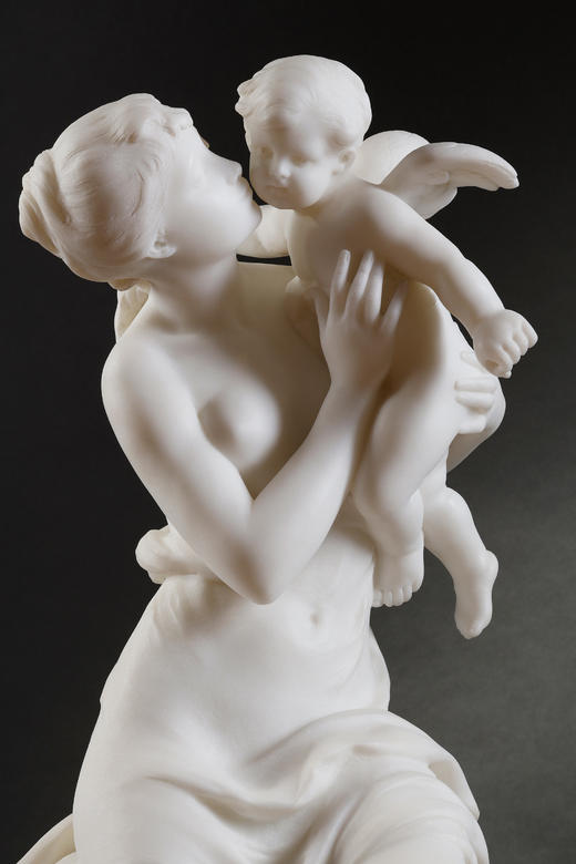 独角鹿西洋古董1890年代法国著名雕塑家Math. Moreau签名创作人物主题卡拉拉大理石雕塑作品《维纳斯与丘比特》 商品图3