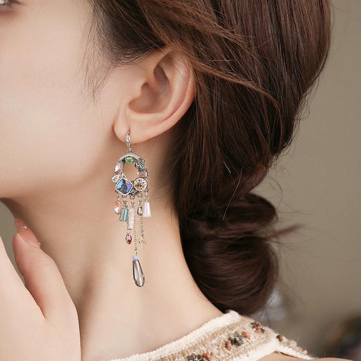 许愿池少女复古长款流苏耳环-纪念日百货门店同款166693468 商品图2