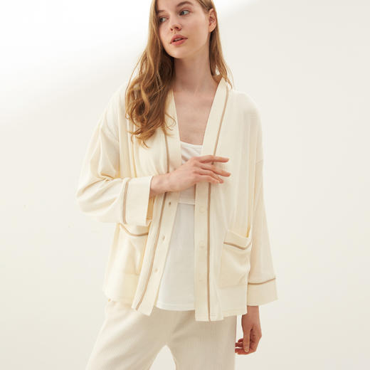 【99元秒杀】2025秋冬新品 i-baby棉氨罗纹v领家居服套装 商品图3