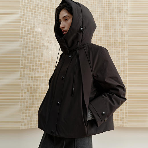 NEELLY纳俪商场同款冬季新款舒适机能风短款羽绒服女率性简约外套N25102L01046 商品图1