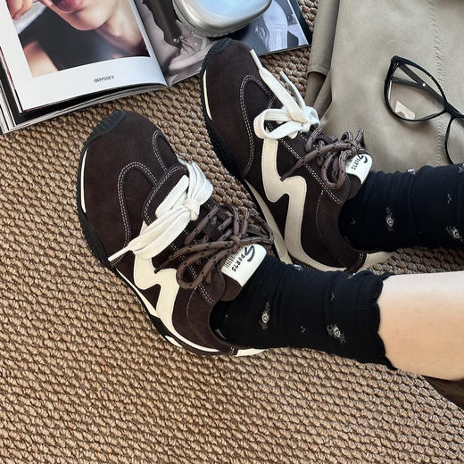 经典鲨2025秋专柜新款牛皮革潮流拼色系带平底舒适德训鞋女KW396-537011 商品图2