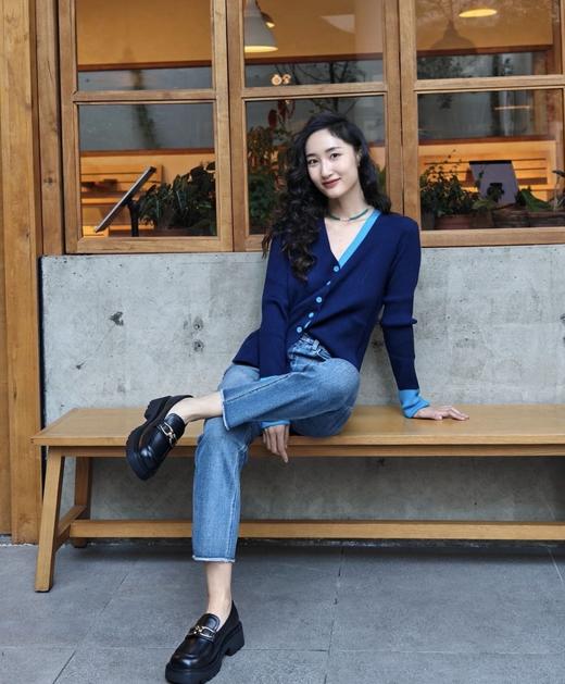 ⚠️❗️【品质吊打同款】显白克莱因蓝撞色针织外套，高克重，速来捡漏！👏非常耐看的一款藏青➕克莱因蓝撞色针织外套，🌈品质不同于市面上任何仿货~  商品图6