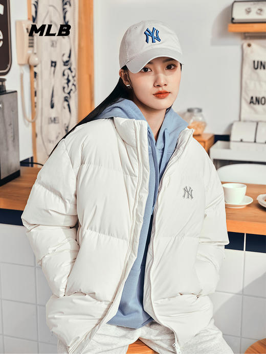 优选丨MLB 纯色LOGO贴标立领长袖保暖羽绒服【3-5天发货】 商品图3