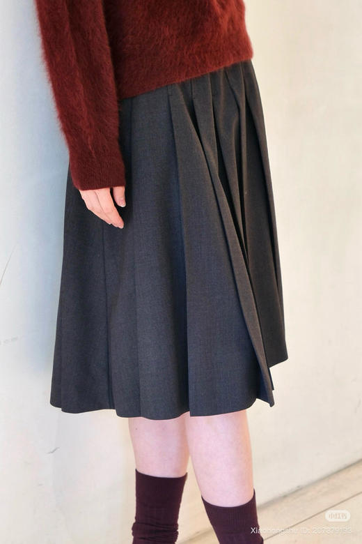 1011-8 圆正渠道货 小禾 精纺羊毛百褶长半裙 看腰围135斤时我穿38/140斤我要穿40 商品图0