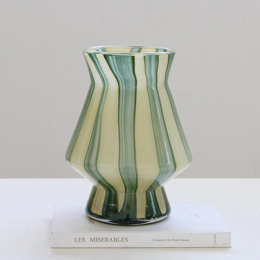 现代简约抹茶绿条纹花瓶仿真花摆件家居样板房客厅玄关台面装饰品 商品图2