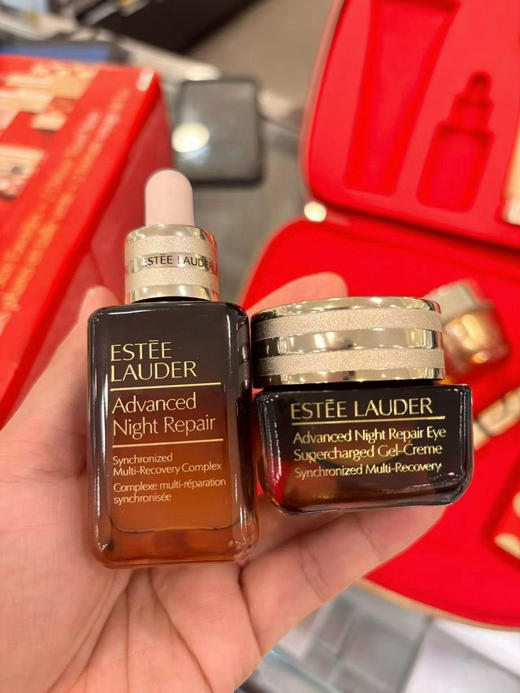 美国🇺🇸直邮特价950元🉐包税包邮到手了🔥大家最期待的雅诗兰黛大礼包来啦，2025圣诞大礼包 商品图3