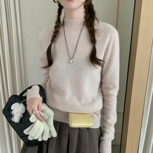 专属-秋冬上新【衣本素 半高纯色一线马鞍肩100%羊毛衫】甄选轻奢羊毛衫   高级圆领设计   高端面料   宽容休闲百搭 商品图1