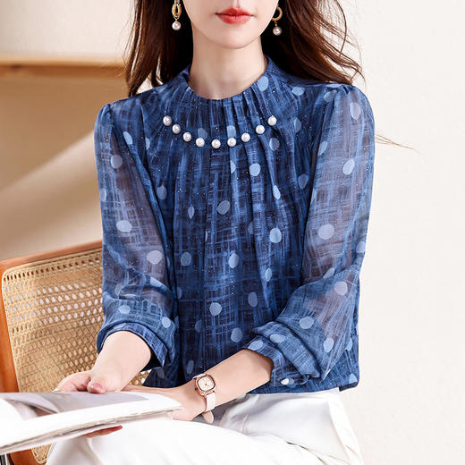 KQL E324N6001洋气百搭衬衫时尚重工钉珠轻奢小衫 商品图1