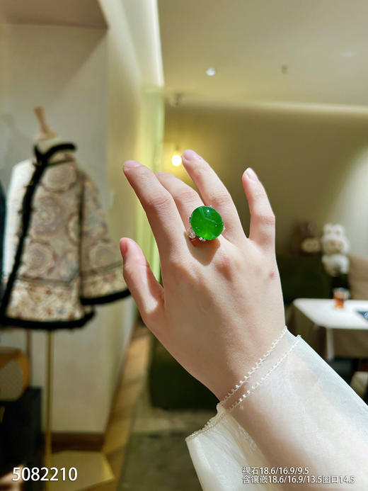 老坑帝王绿蛋面戒指【5082210】具体价格微信咨询 商品图4