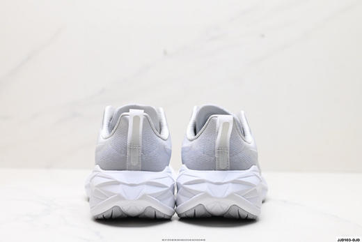 亚瑟士Asics NOVABLAST 4 LE轻量休闲运动跑步鞋1012B818-400男女鞋 商品图5