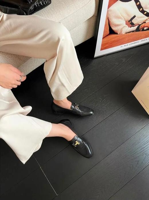 老米优品🎈 时髦星人手一双！《牛皮H扣乐福鞋》柔软细腻的牛皮+羊皮内里，舒适包裹双脚，百搭经典！ 商品图13