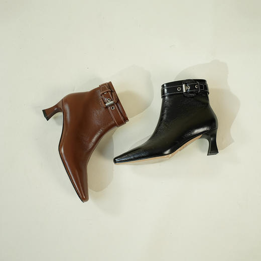 Westory2025年冬季小方头中跟微邹牛油皮复古老钱风短靴W25DS85391 商品图5