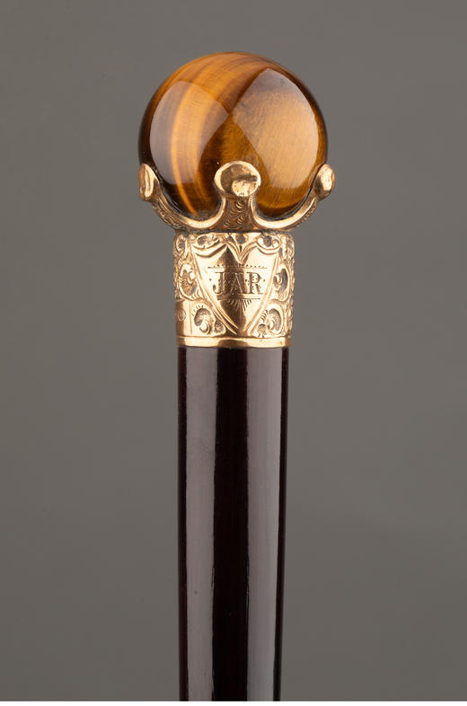 【已售】独角鹿西洋古董 1880-1910年代英国维多利亚时代出品银镀金精雕镶嵌虎眼石杖柄硬木绅士手杖 商品图0